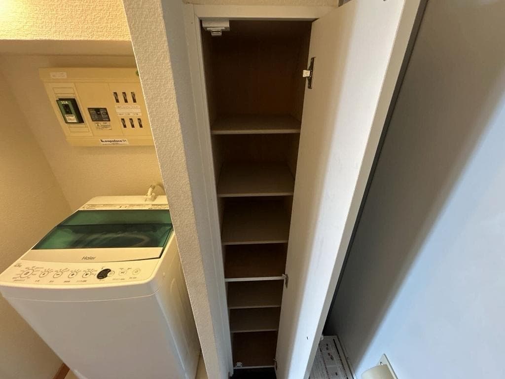 Room image 13