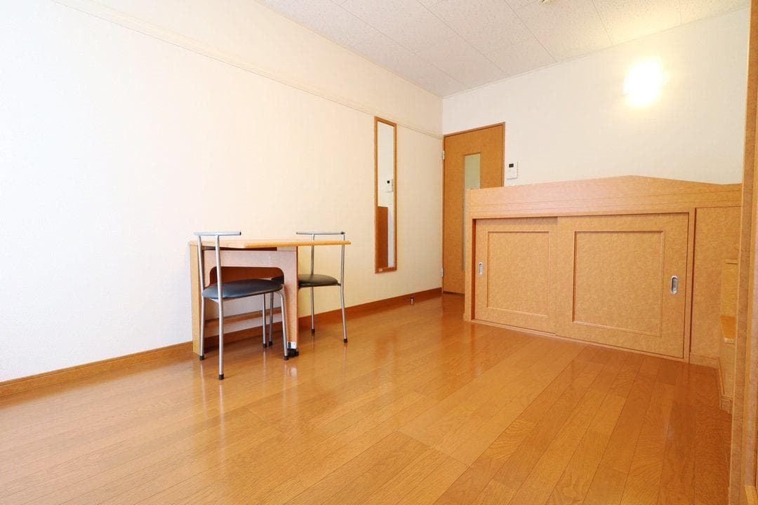 Preview interior of leopalace Blanc Arbre