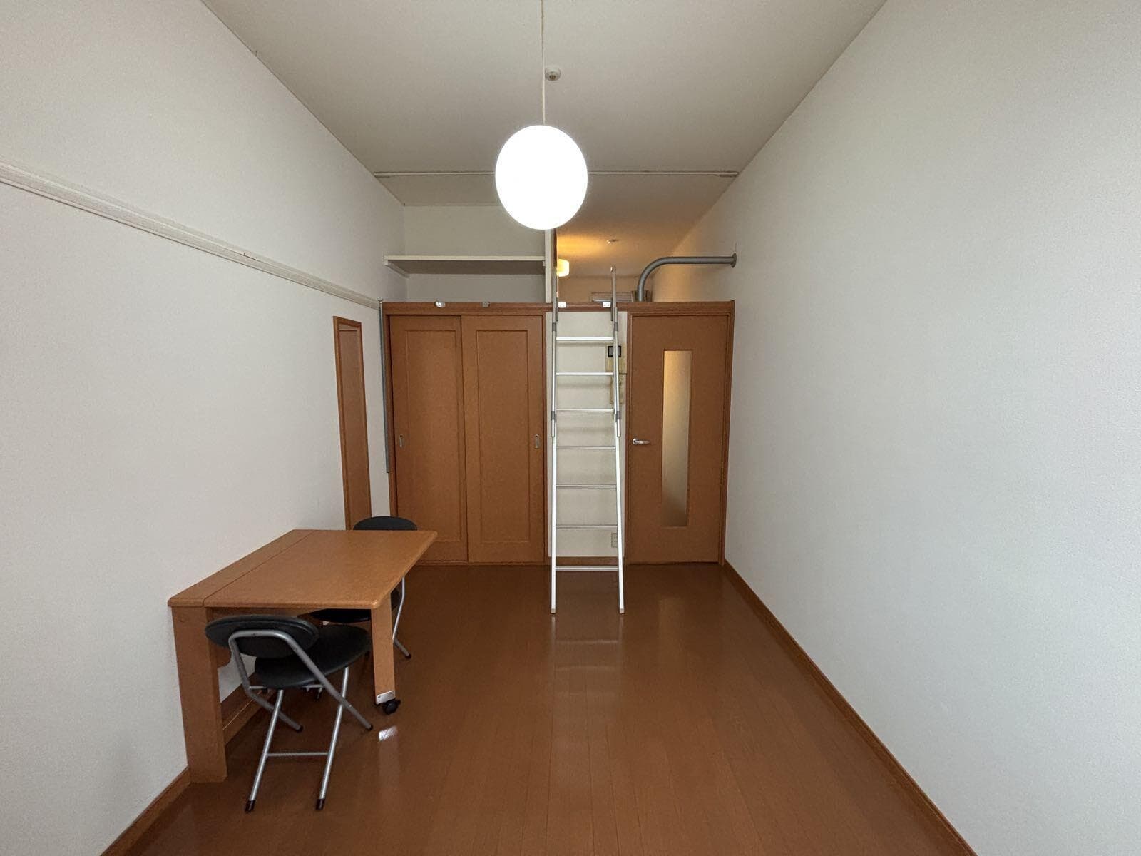Preview interior of leopalace Nishi Okamoto