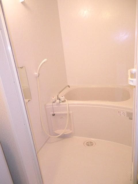 Room image 9