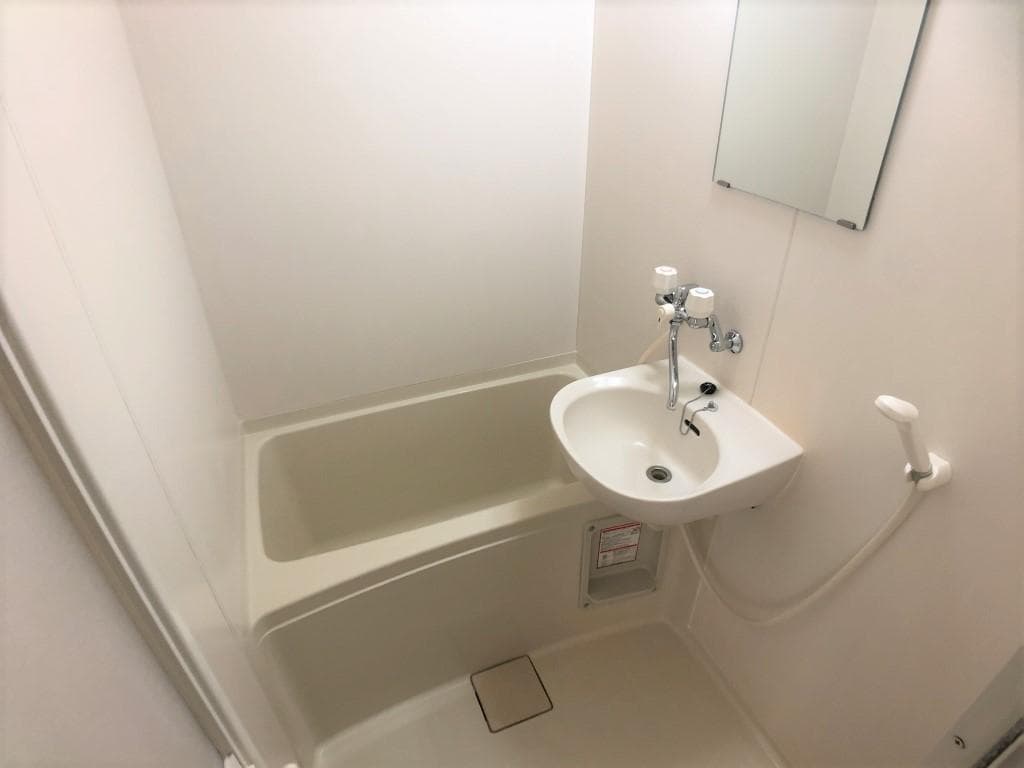 Room image 9