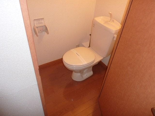 Room image 11