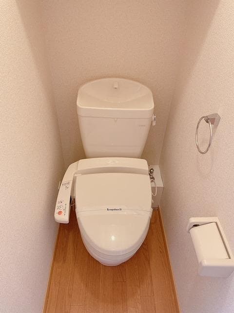 Room image 9
