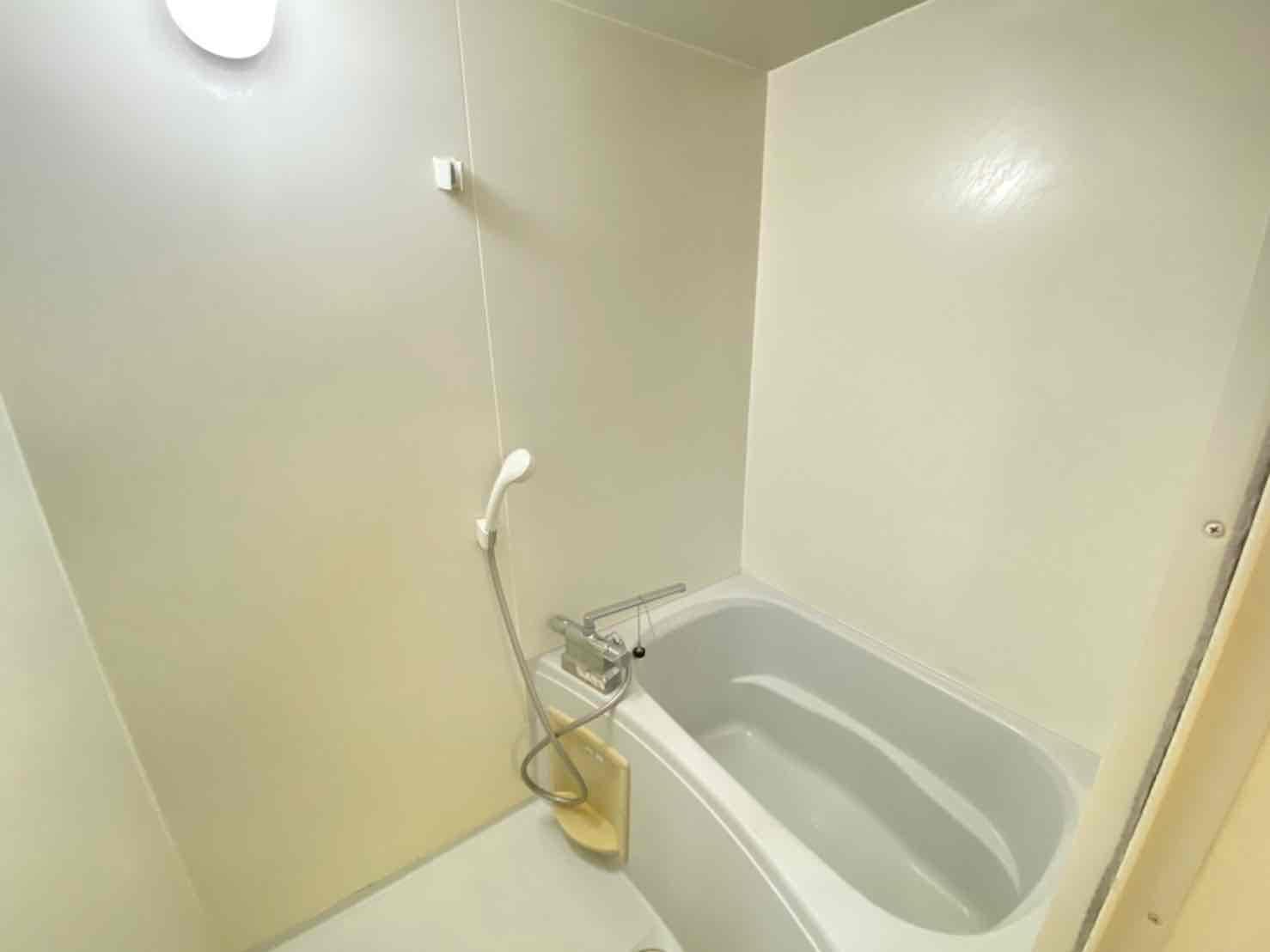 Room image 9