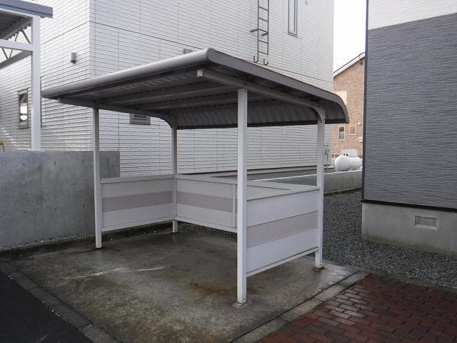 Room image 16