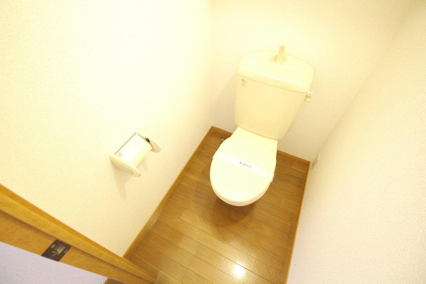 Room image 12