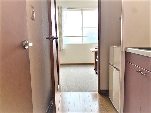 Room image 14