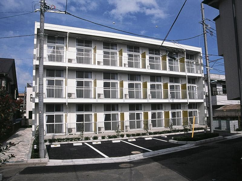 Main exterior of leopalace Asahi