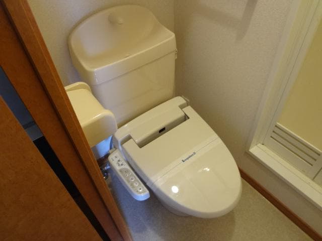 Room image 10