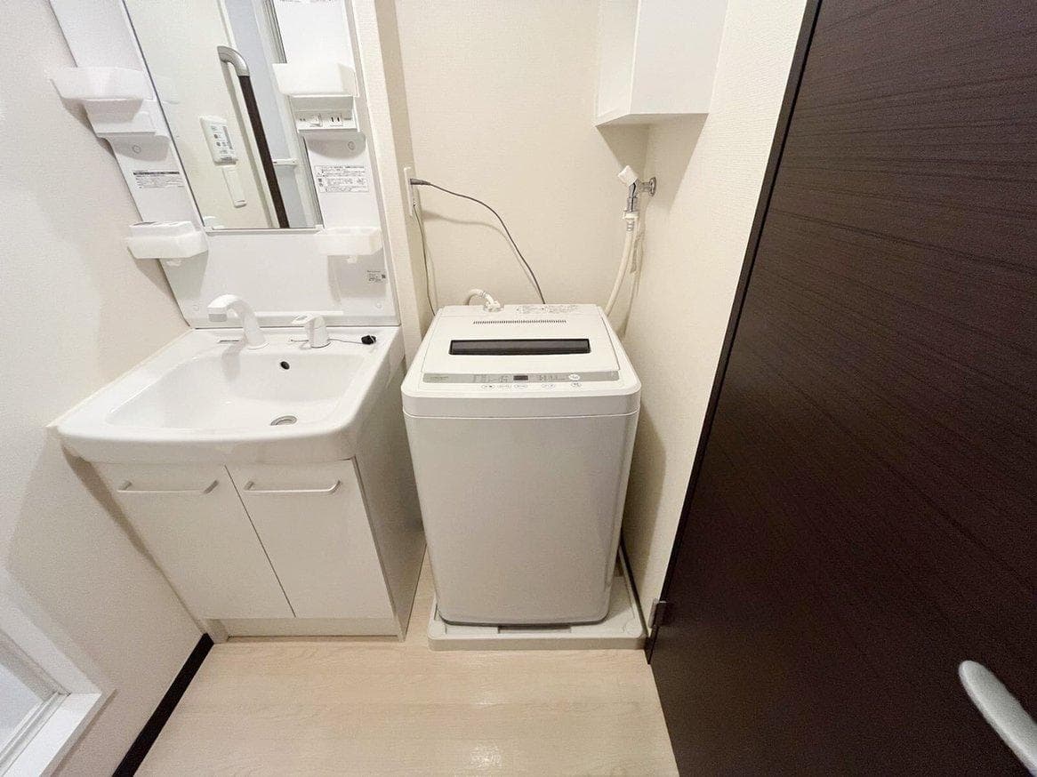 Room image 12