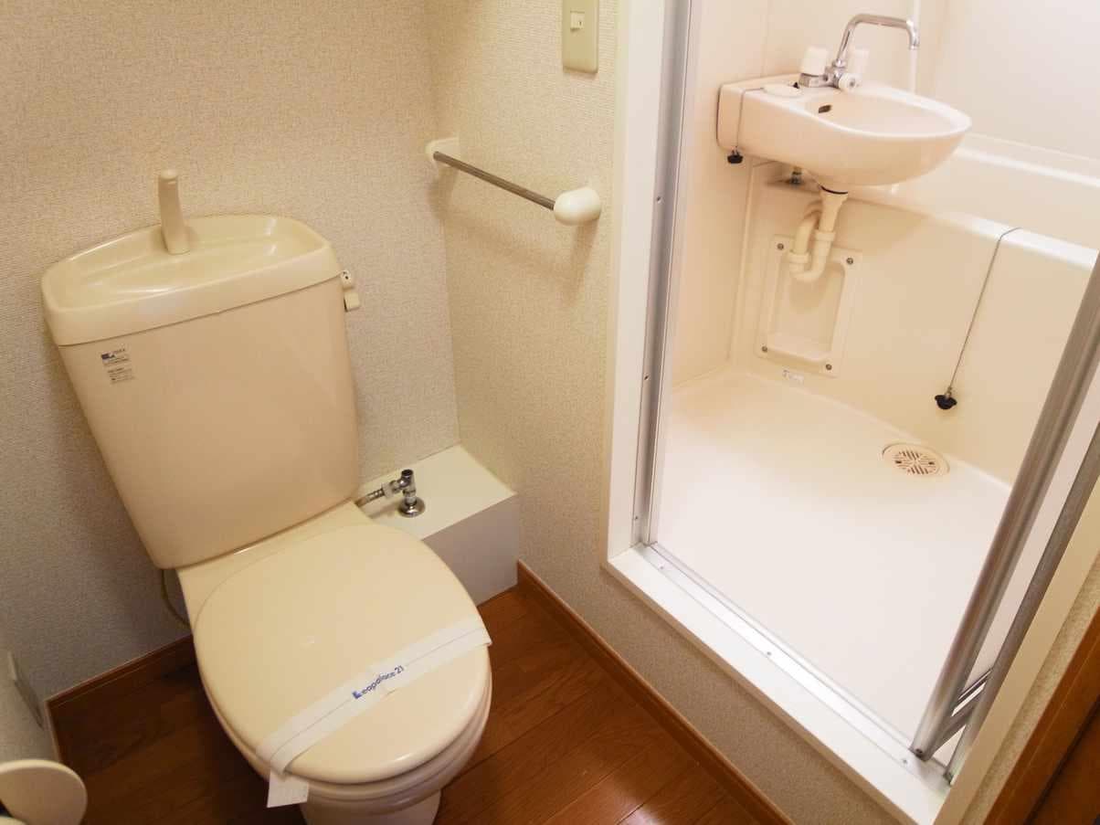 Room image 15