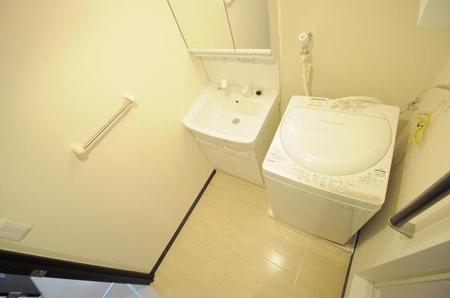 Room image 11