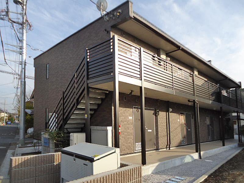 Main exterior of LEONEXT Kamakura Dainomineso
