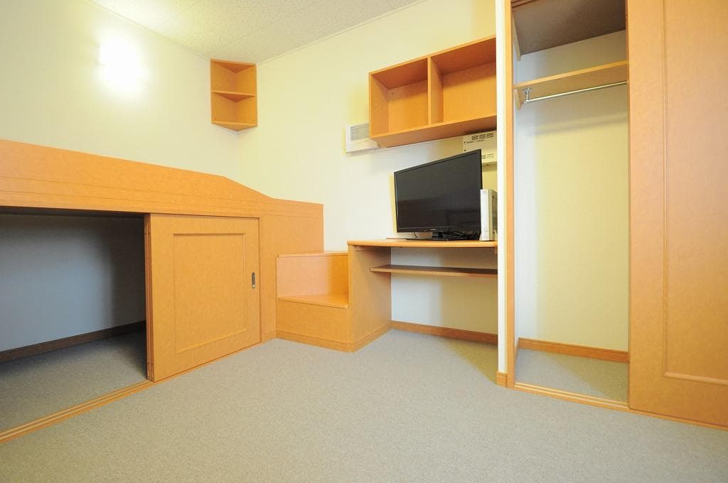 Room image 12