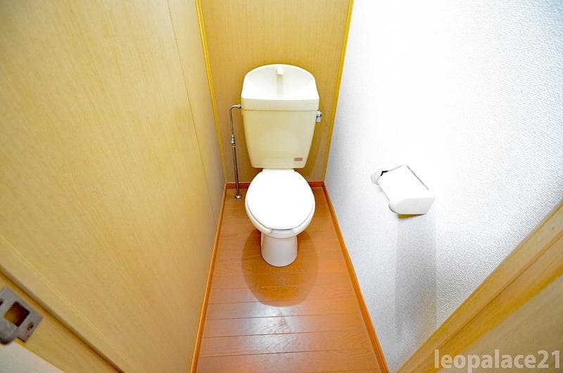 Room image 11