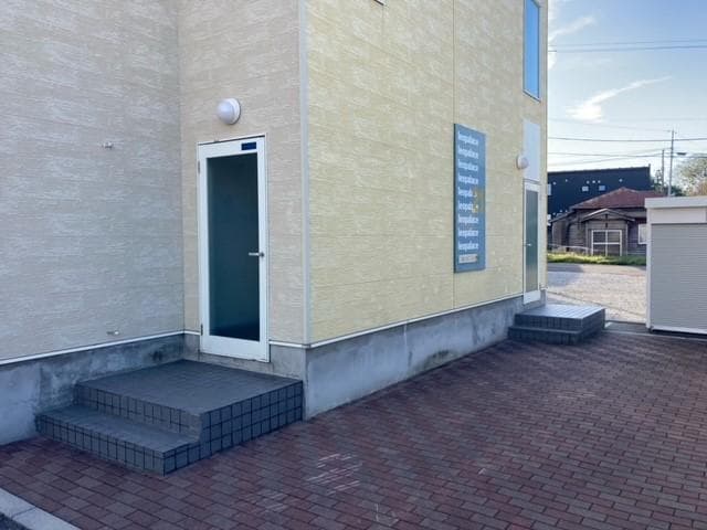 Room image 12