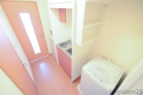Room image 12