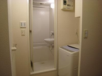 Room image 10