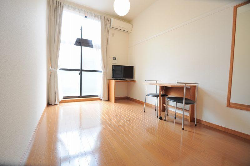 Room image 14