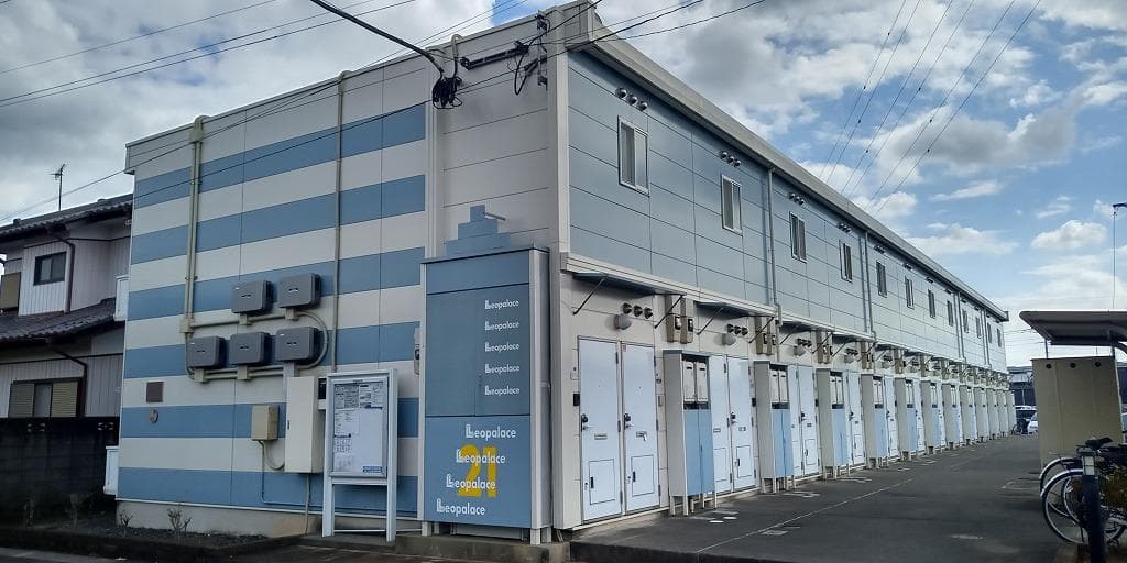 Main exterior of leopalace Sunshine