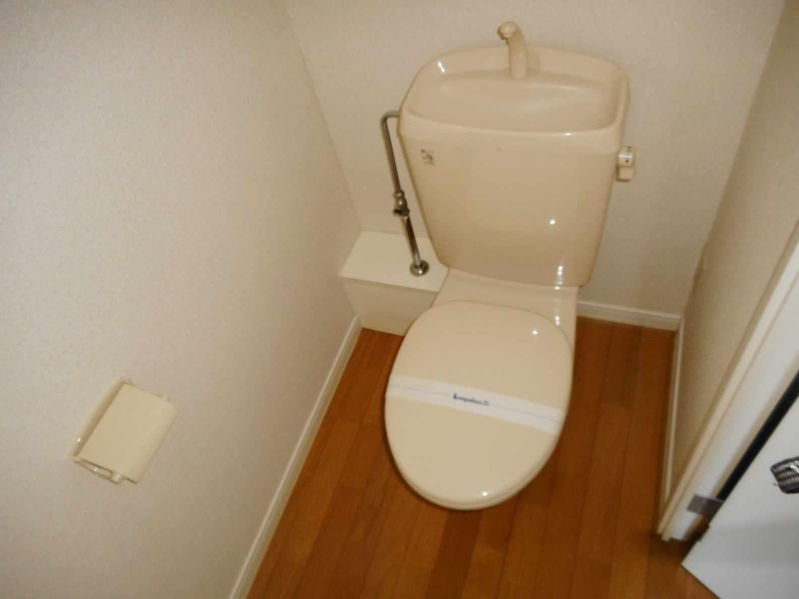 Room image 9