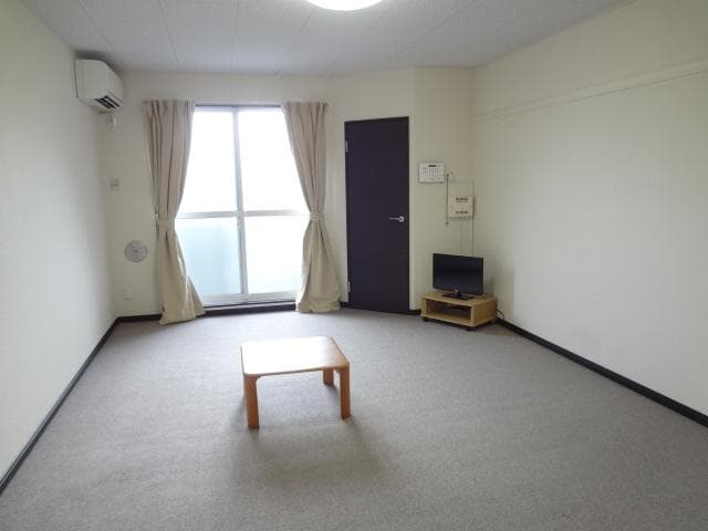 Preview interior of LEONEXT Smile II