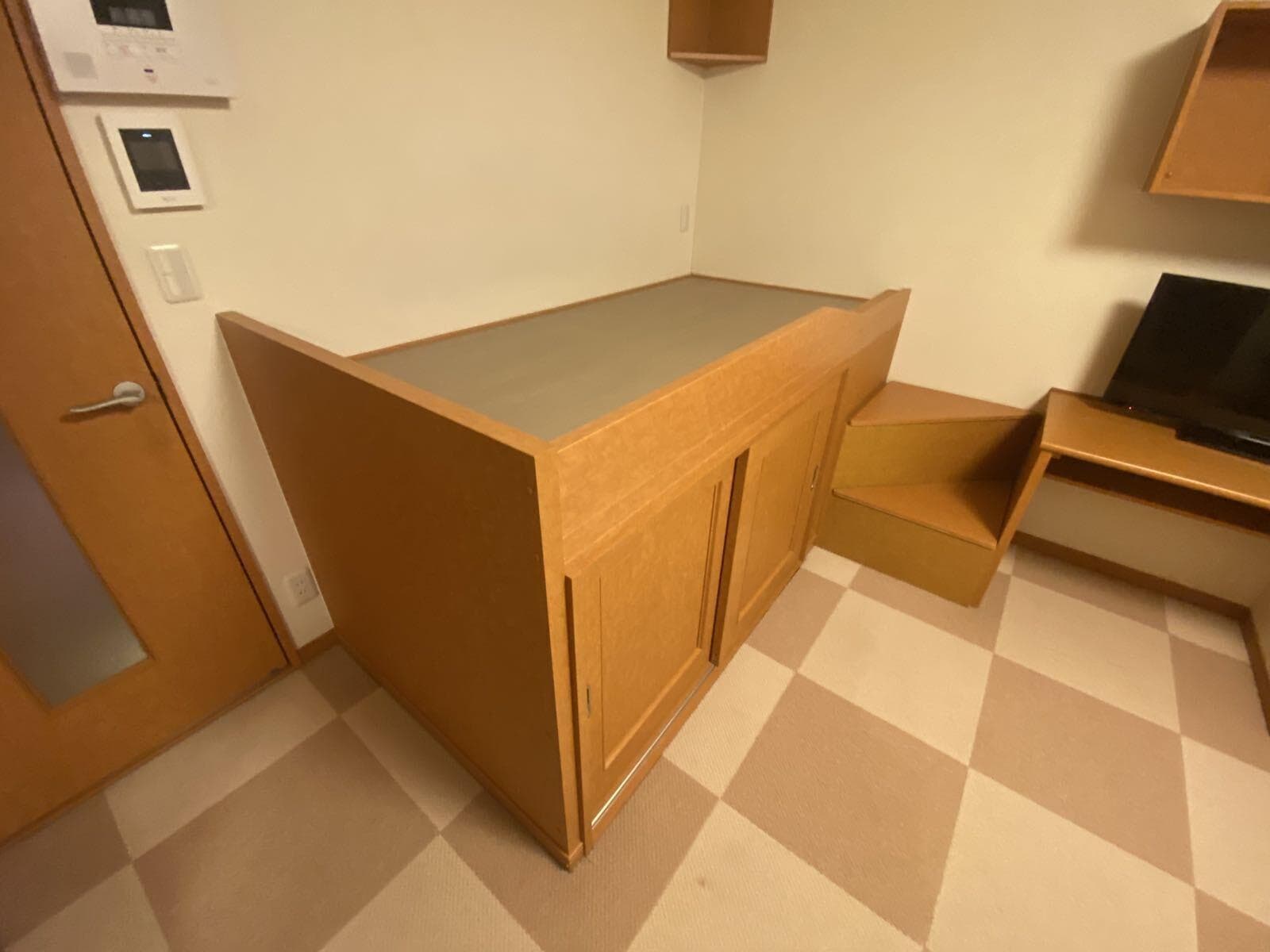 Room image 10