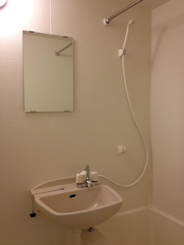 Room image 9