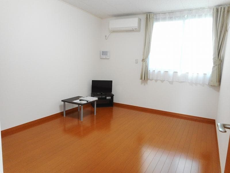 Room image 15