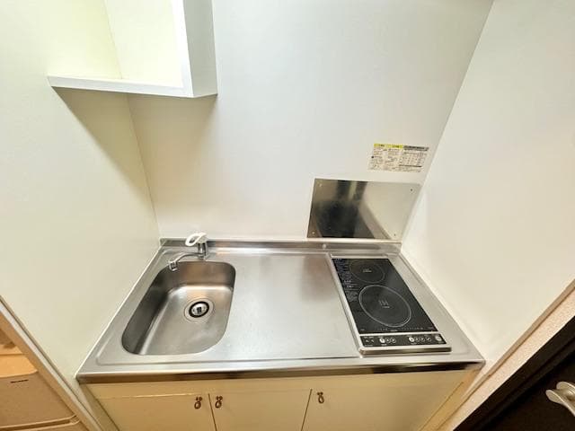 Room image 10