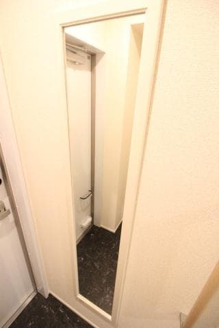 Room image 14
