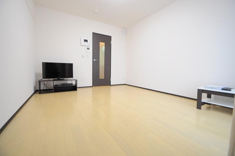 Preview interior of LEONEXT Wakabun