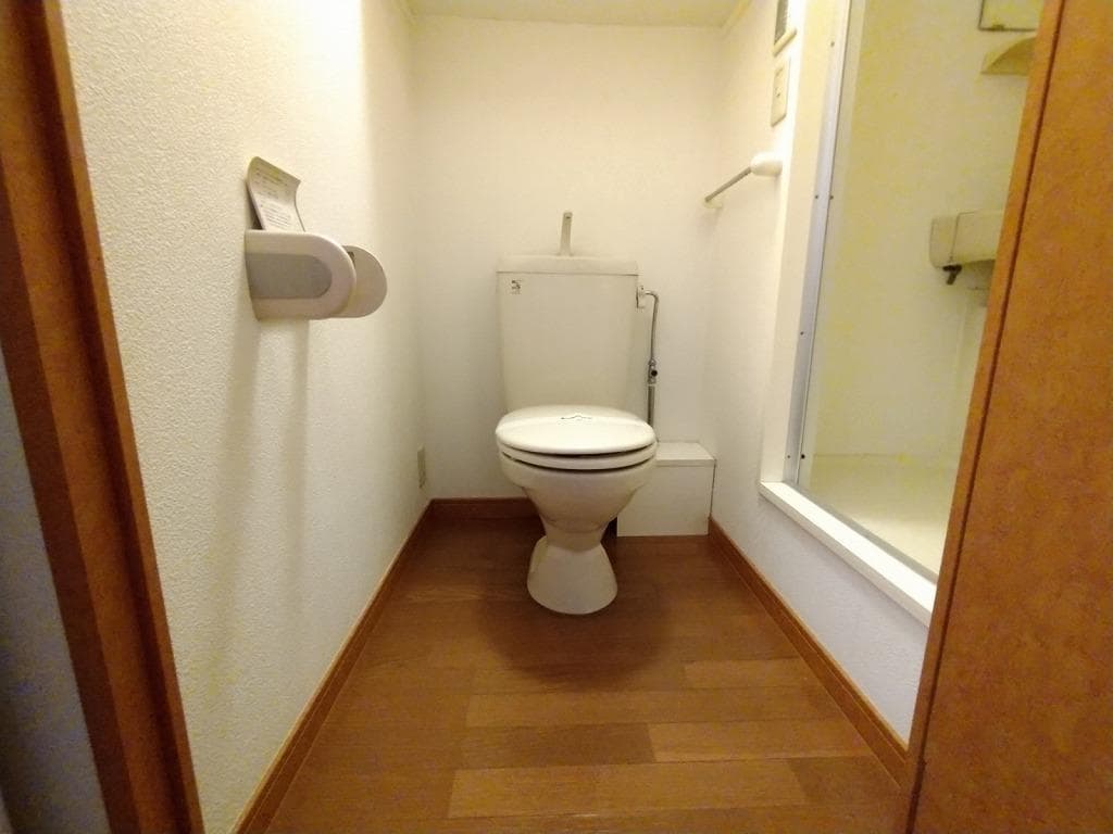 Room image 9