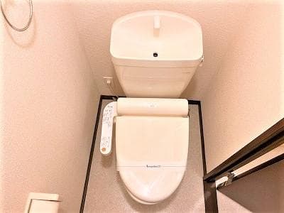 Room image 9