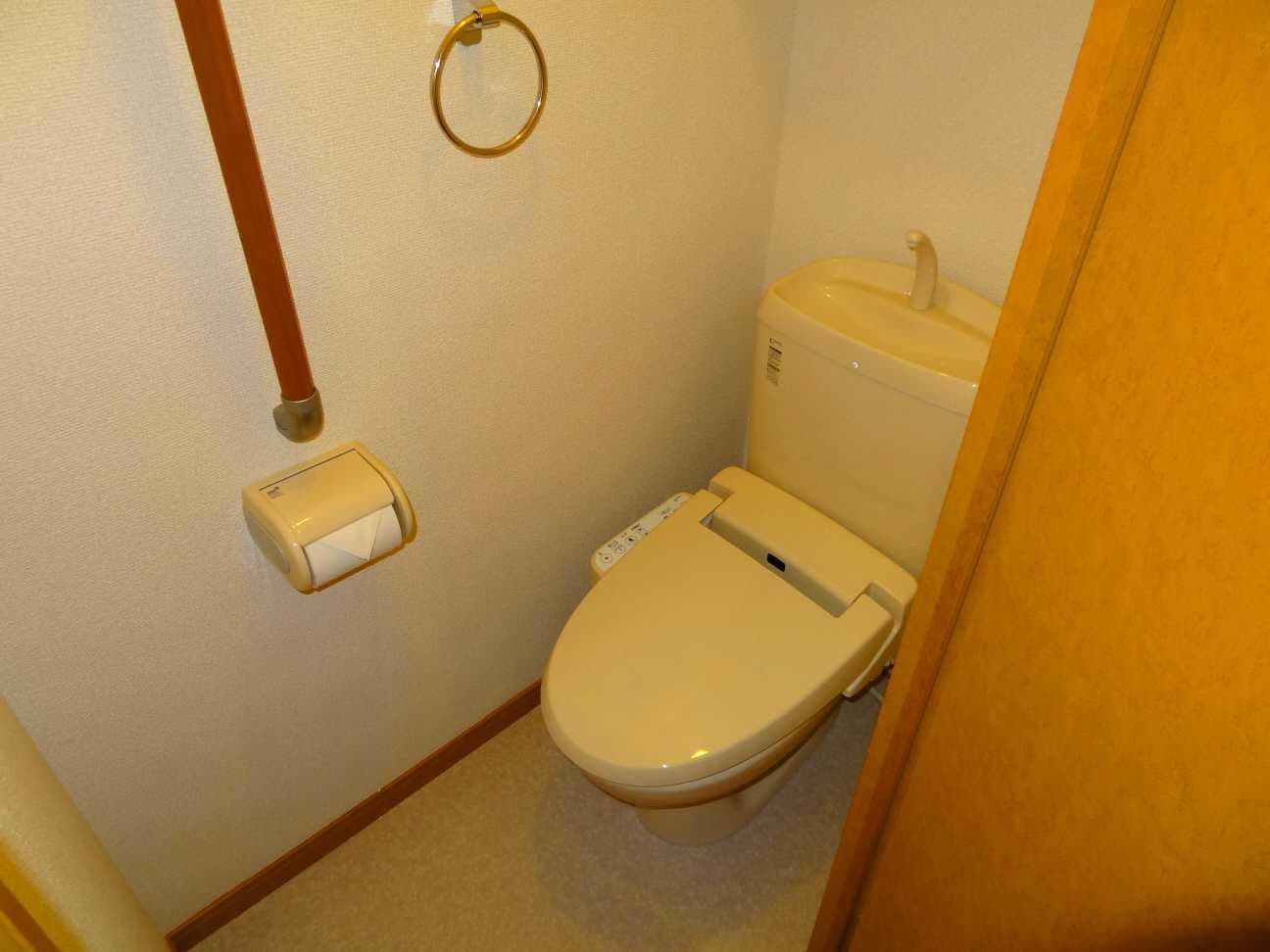 Room image 13