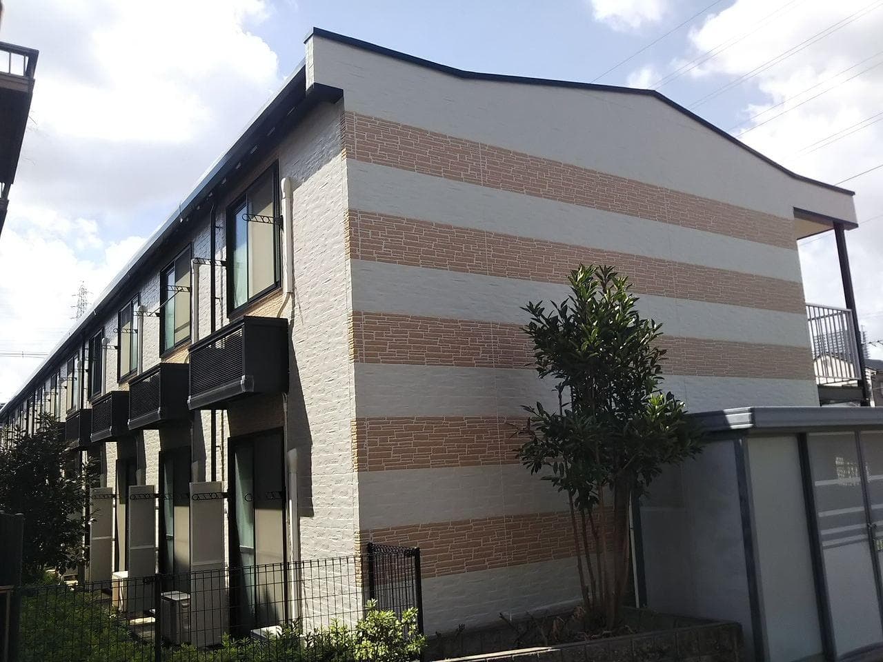 Main exterior of leopalace Optim Ama