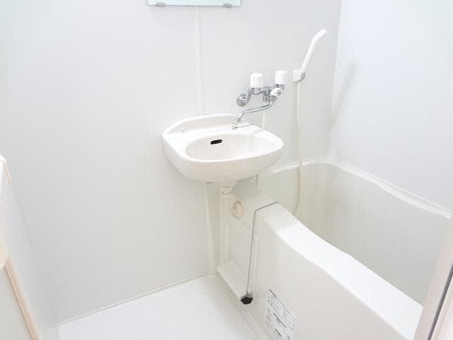 Room image 12