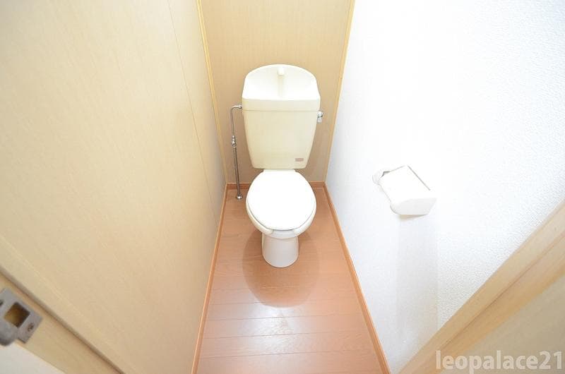 Room image 11