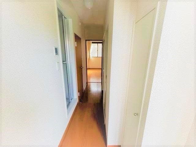 Room image 16
