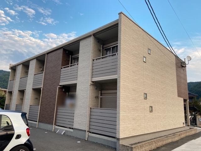 Main exterior of CLEINO Izue