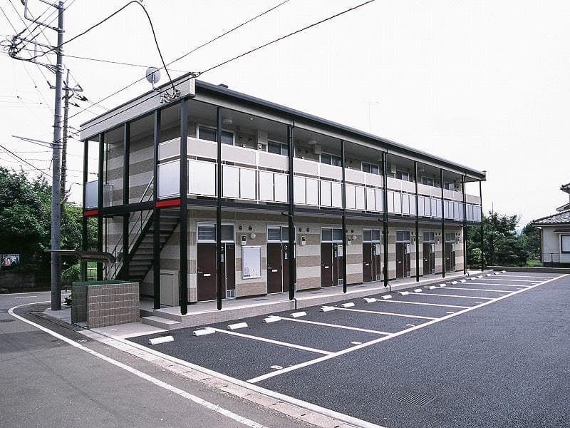 Main exterior of leopalace STR
