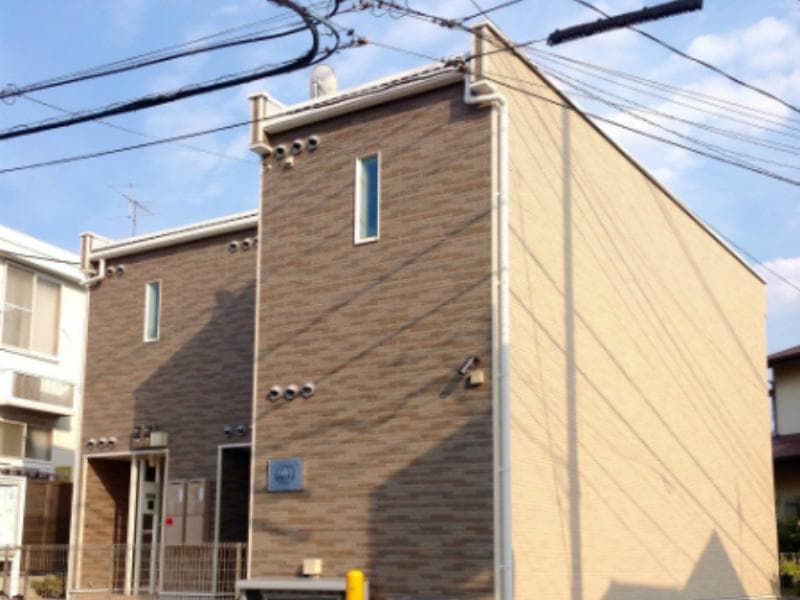 Main exterior of LEONEXT Espoir