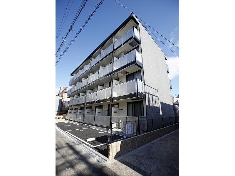 Main exterior of leopalace Yutrogi Okabe