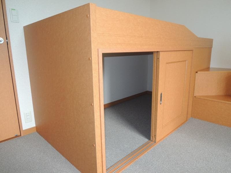 Room image 10