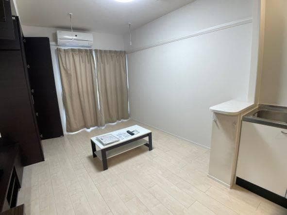 Room image 14