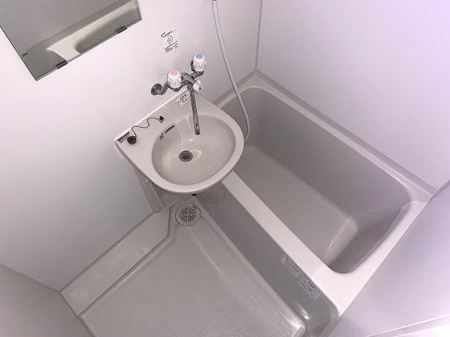 Room image 13