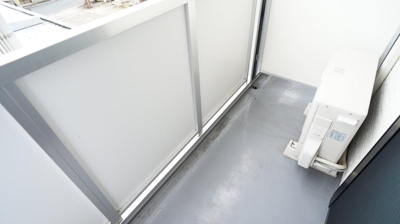 Room image 10