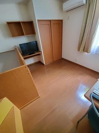 Room image 11