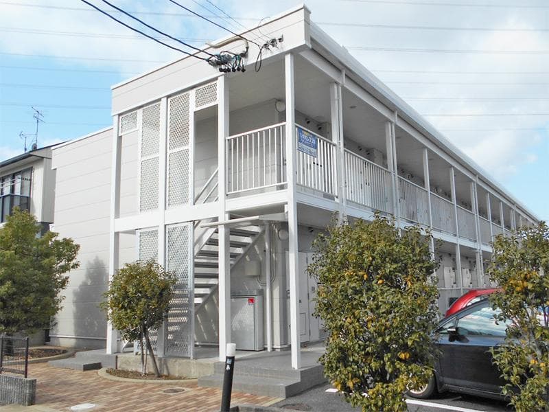 Main exterior of leopalace Kannokura