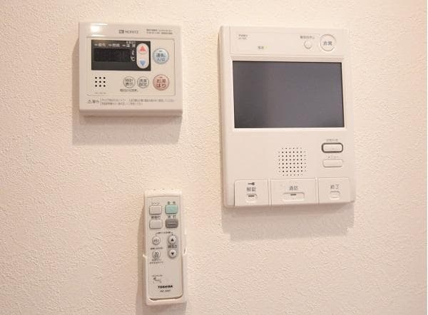 Room image 8